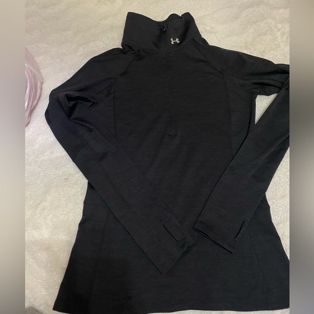 Under armour ladies 1/4 zip cold gear pullover size medium